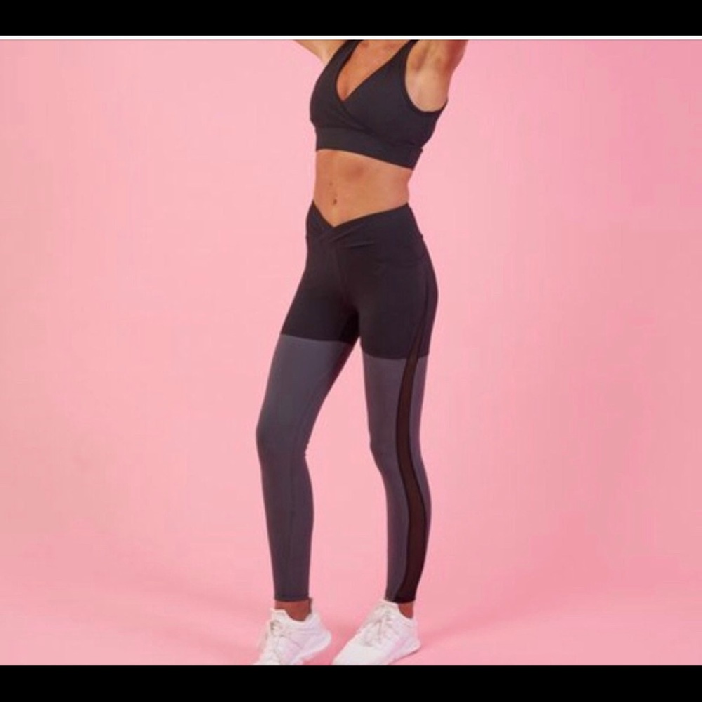 2 Nikki Blackketter x Gymshark Leggings